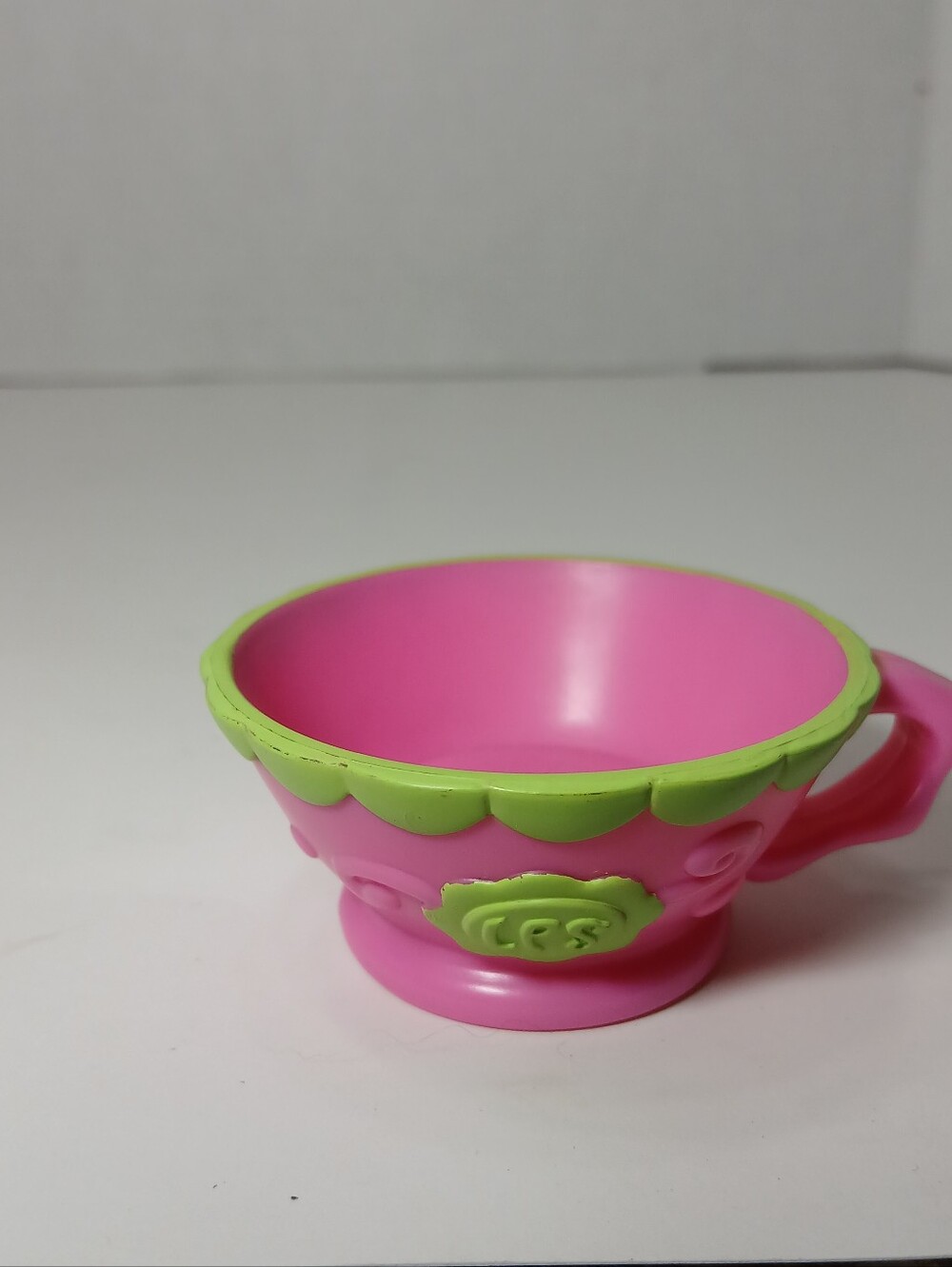 Littlest Pet Shop LPS Pink & Green Teacup Replacement Toy
